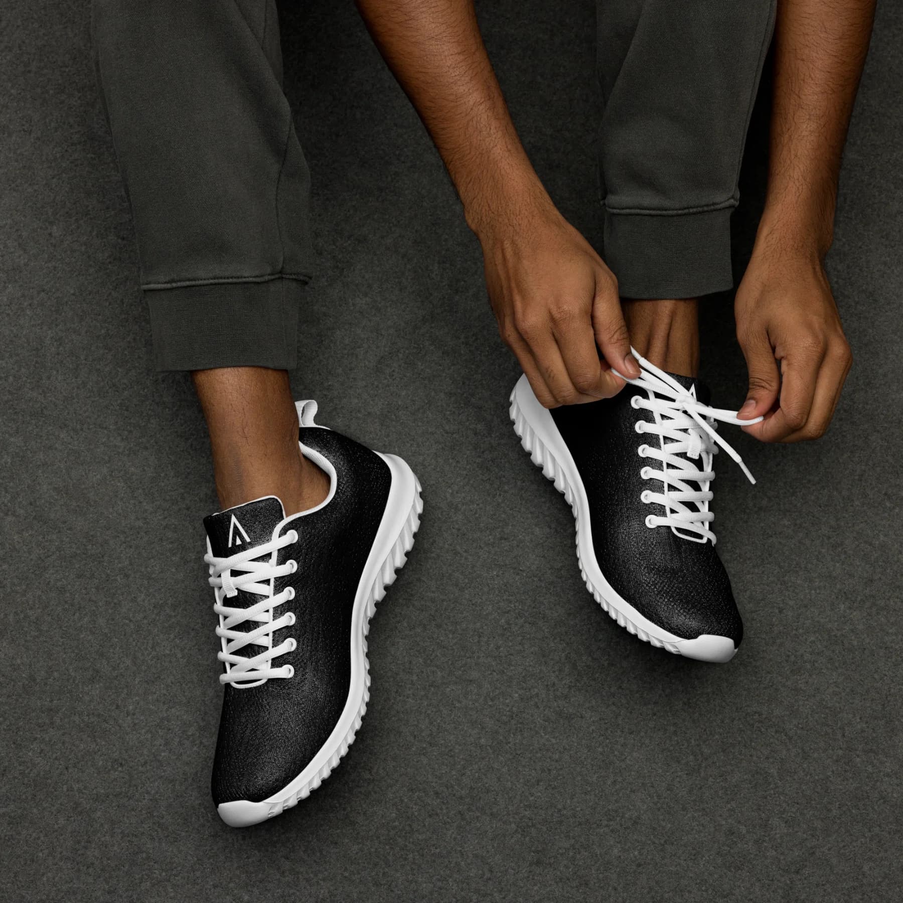 Men’s athletic shoes – الصورة 11 من 12